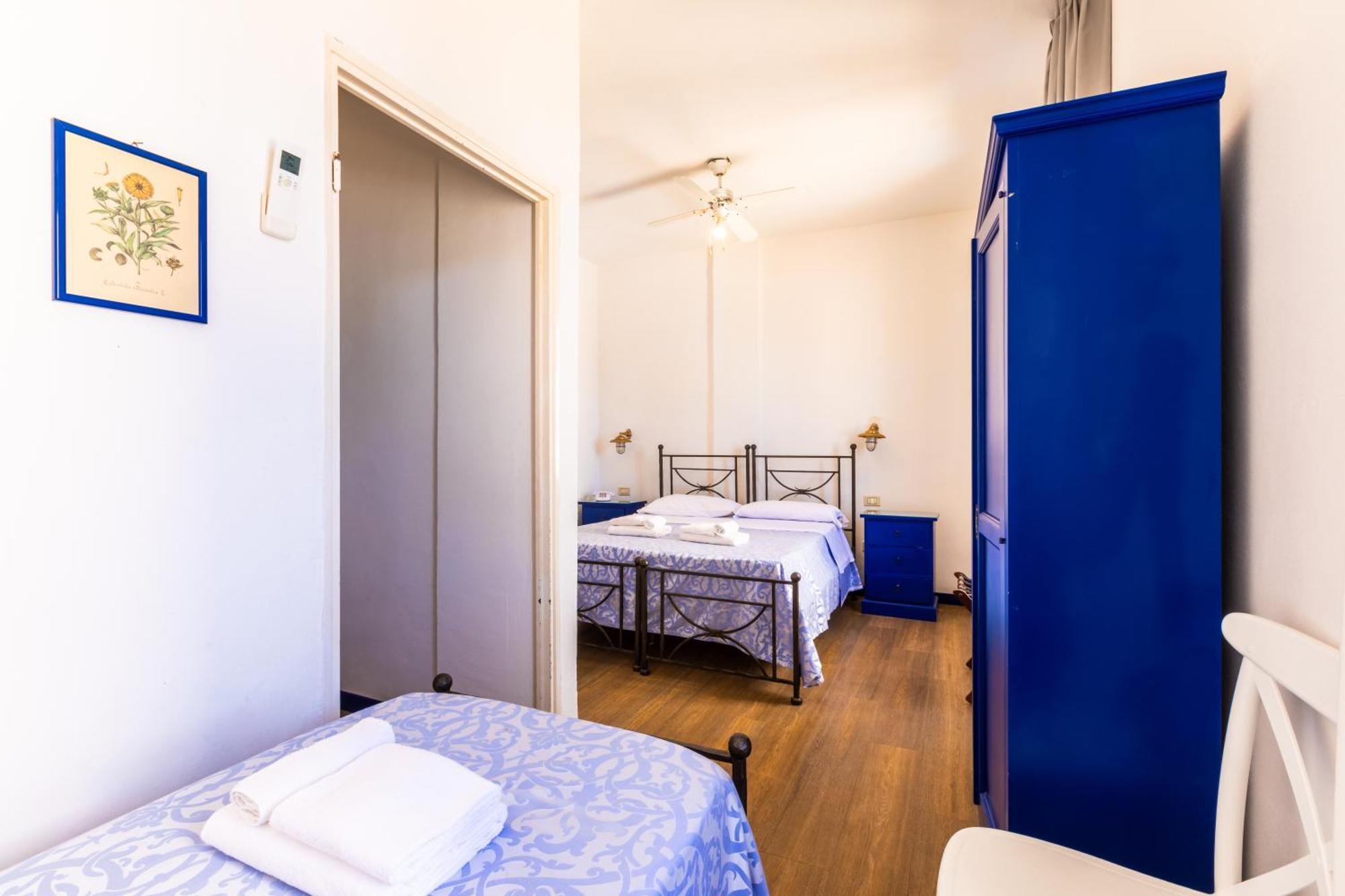 Hotel Torre Dei Borboni ปอนซา ภายนอก รูปภาพ
